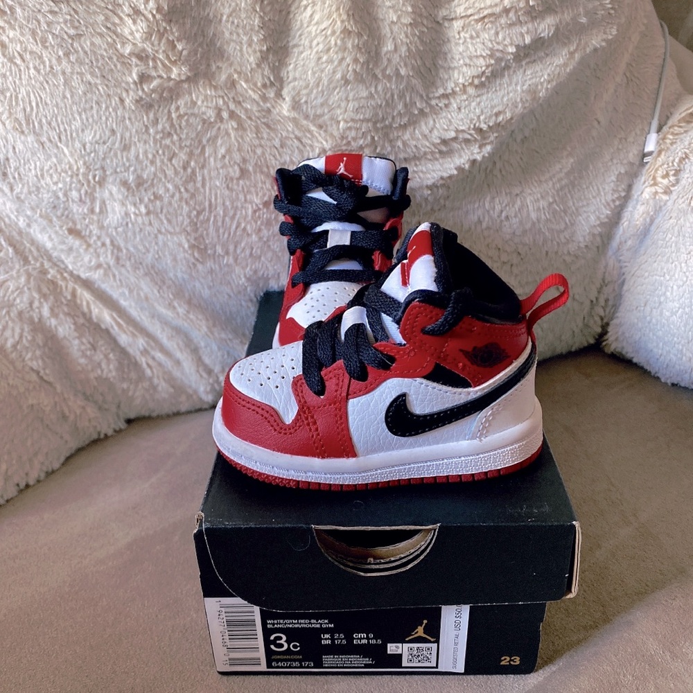 Jordan 1 Red and White Toddler 3C
